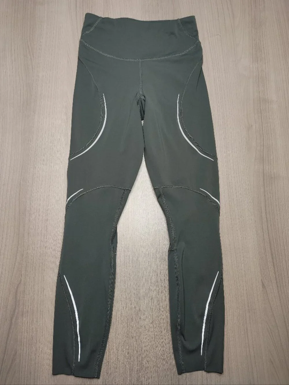 Women's Lululemon Base Pace High-Rise Reflective Tight 25